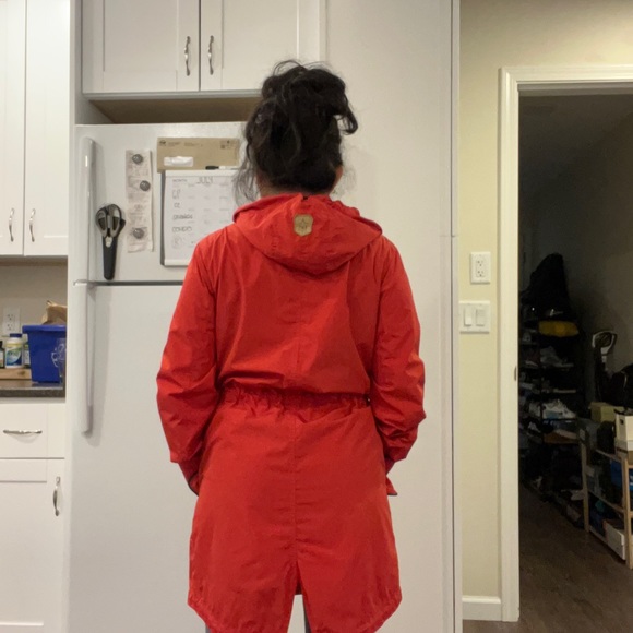 Mackage raincoat with hood - Picture 12 of 15